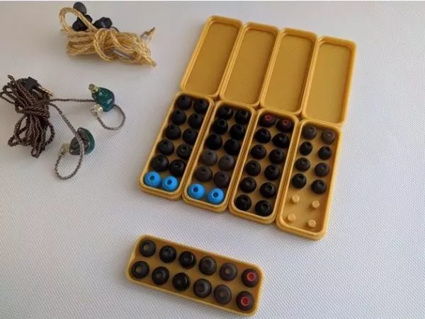 Plastic Tool Box 3d model