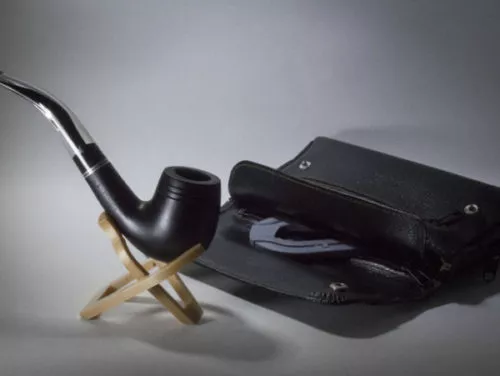 Smoking Pipe With Stand 3d model