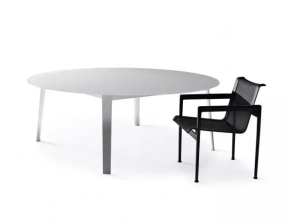 Round Table And Chair 3d model Round Table And Chair 3d model