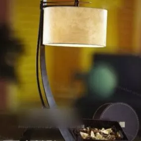 Stylized Curved Table Lamp 3d model