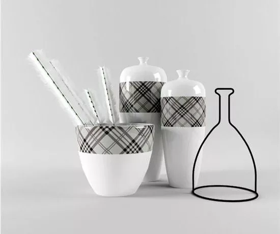 Elegant Metal Vase 3d model